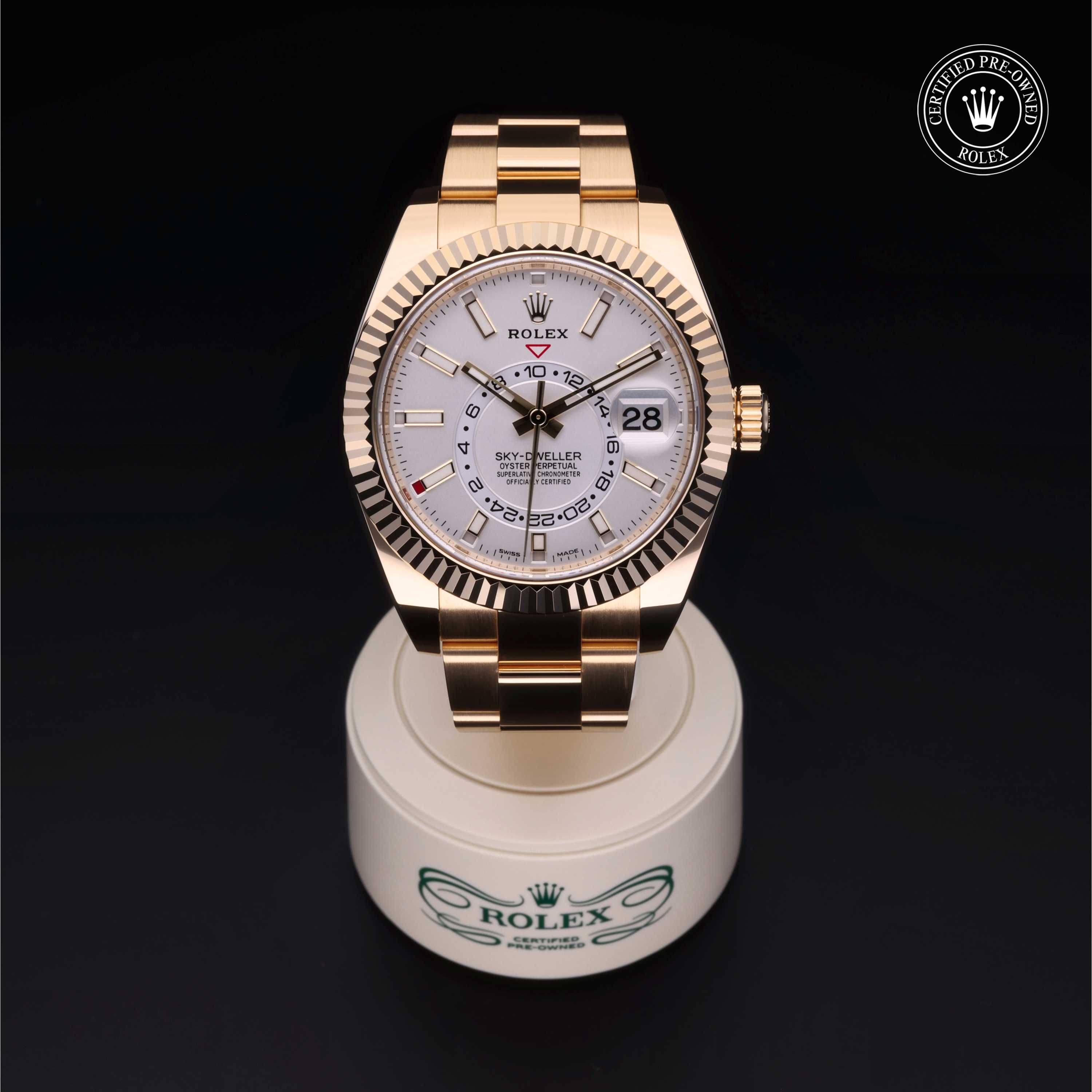 ロレックス認定中古時計 スカイドゥエラー、42mm、イエローゴールド