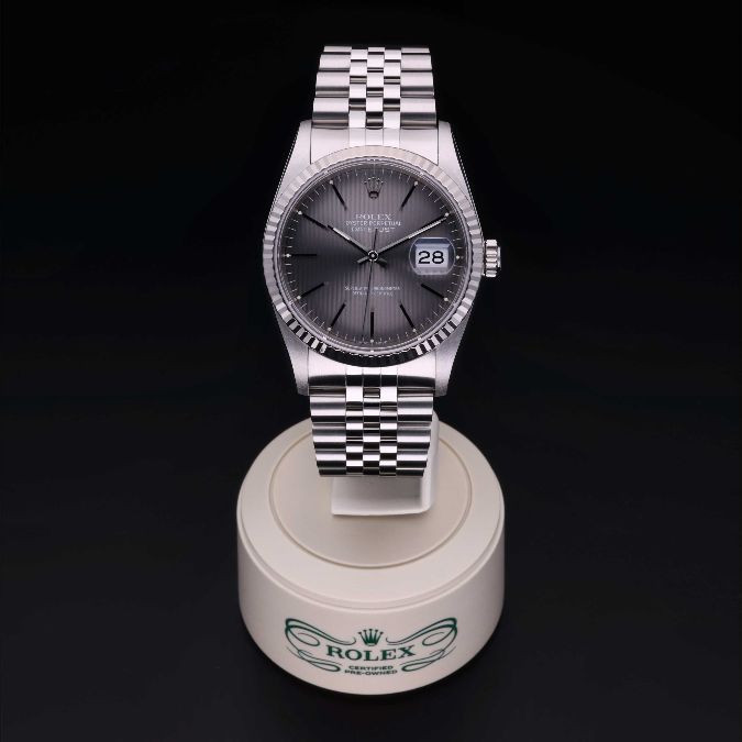 ロレックス認定中古時計写真2